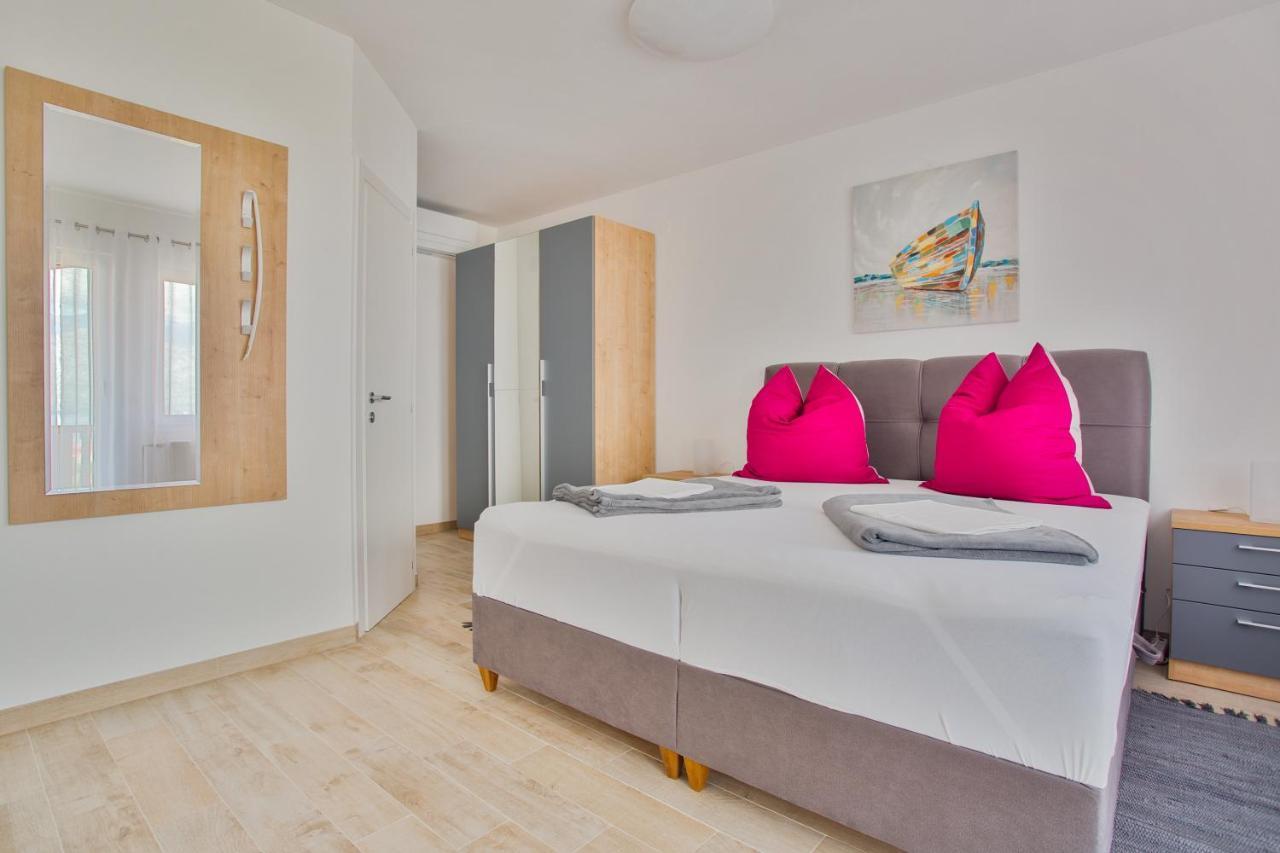 Apartamento Kameni Put Ražanac Exterior foto