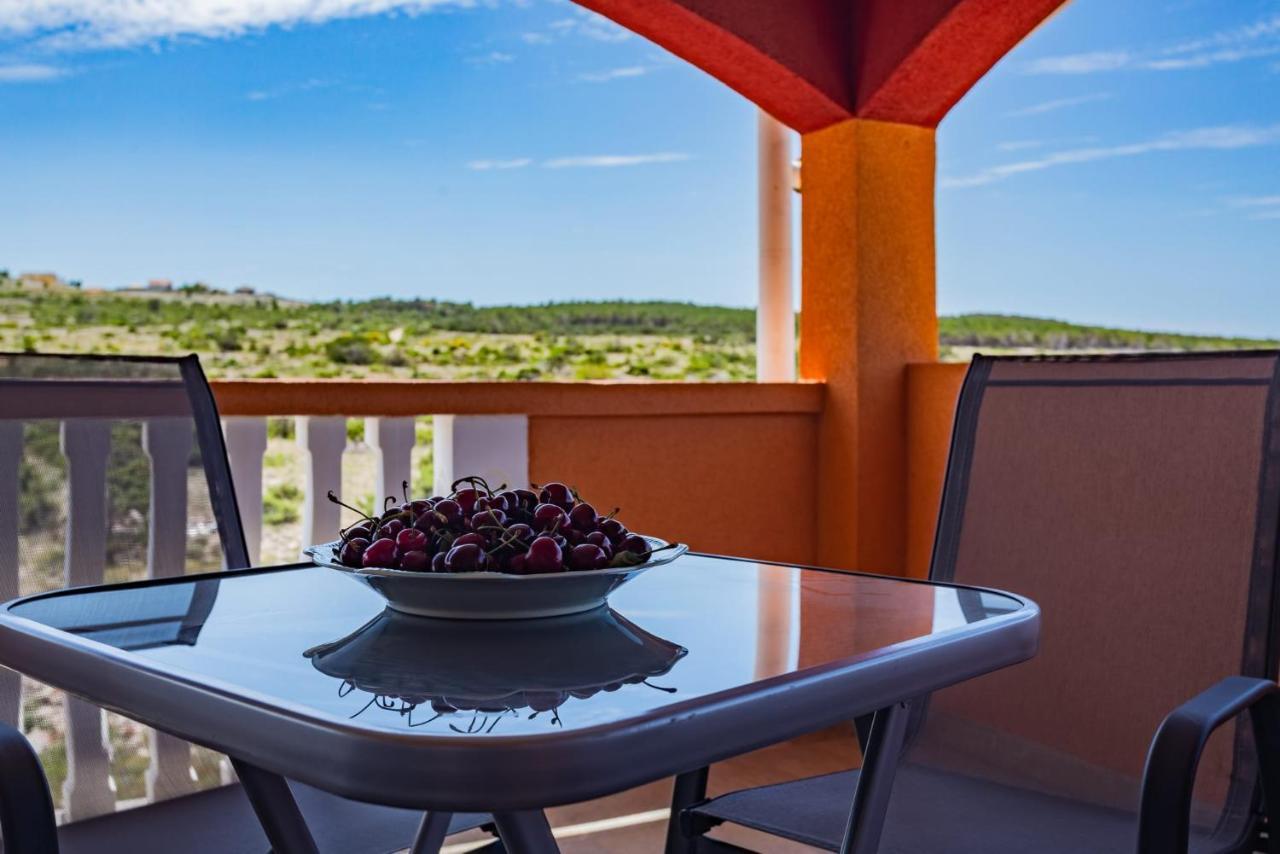 Apartamento Kameni Put Ražanac Exterior foto