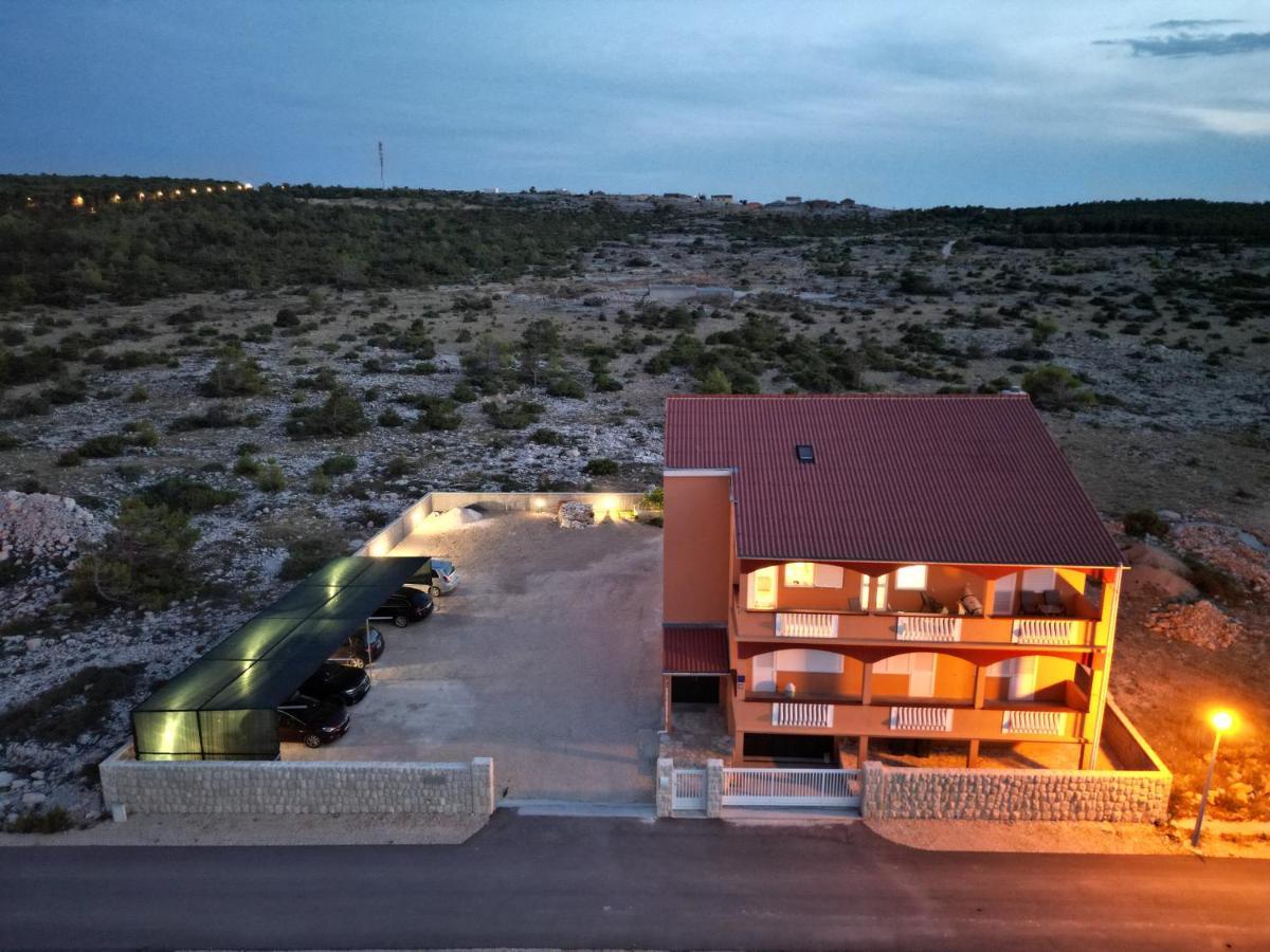 Apartamento Kameni Put Ražanac Exterior foto